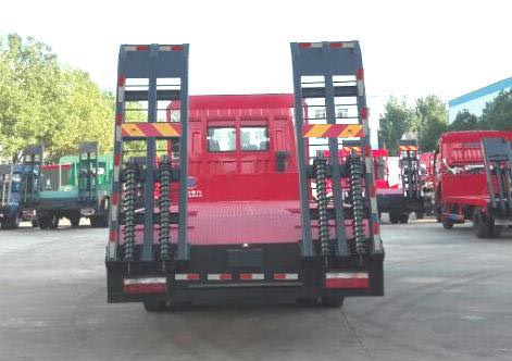 國(guó)五東風(fēng)后雙橋平板運(yùn)輸車