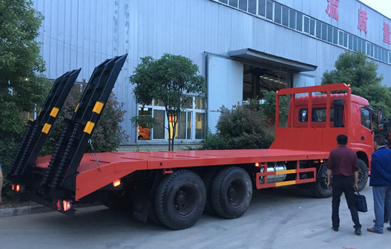 國五三環昊龍前四后八挖機平板車