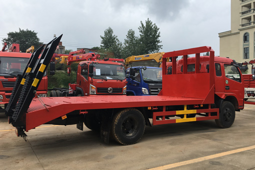 國五東風福瑞卡單橋平板車