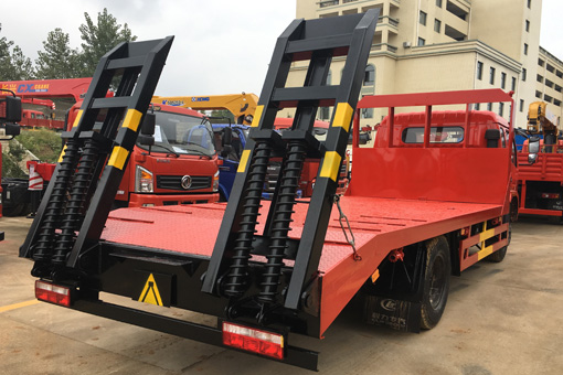 國五東風福瑞卡單橋平板車